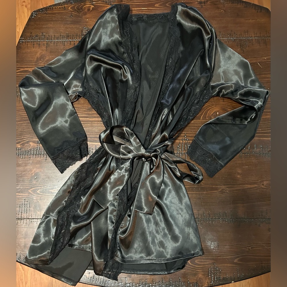 Silk black and lace robe